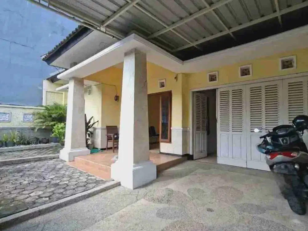Rumah Bunga Tanjung Suhat Kota Malang