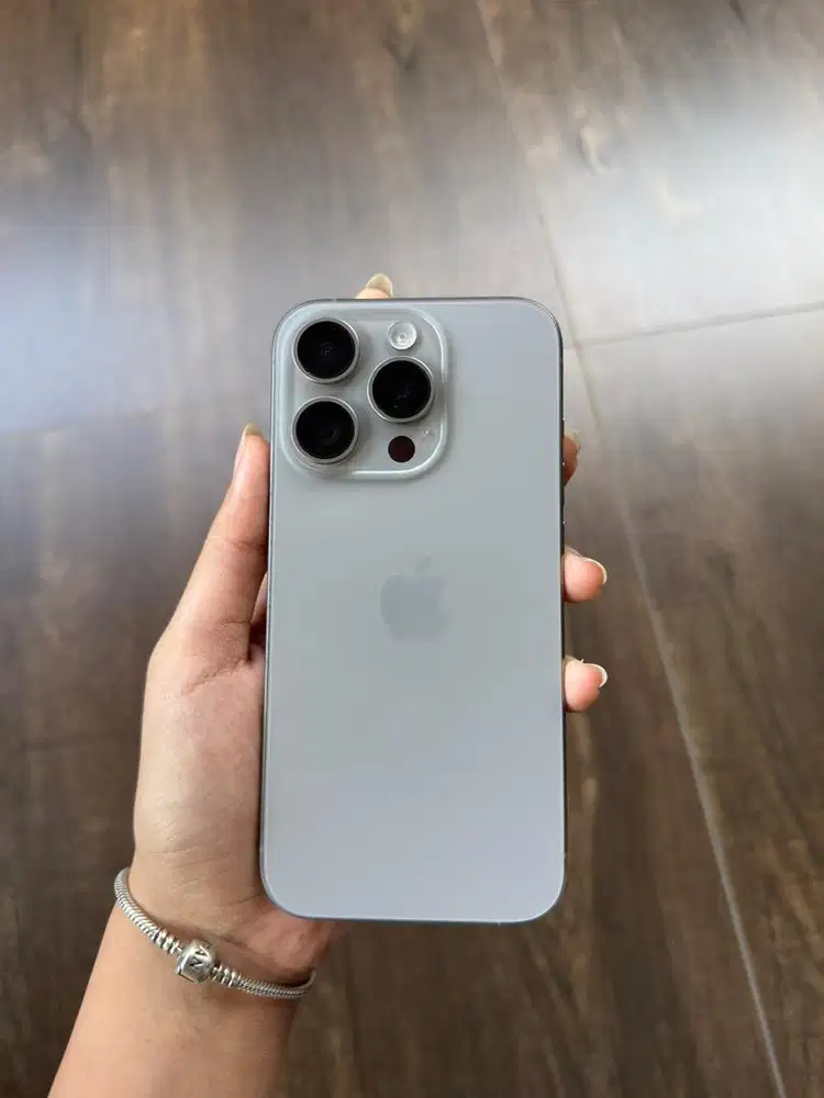 iPhone 15 Pro 256GB Like New