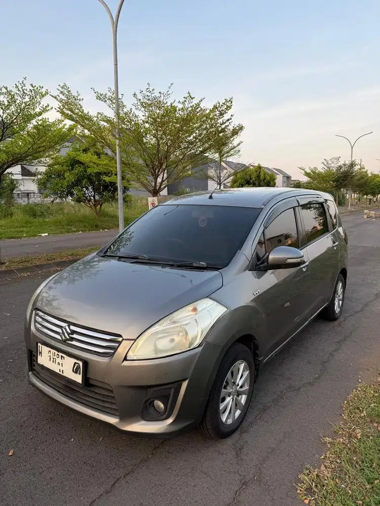 Mobil Suzuki Ertiga Gx 2015