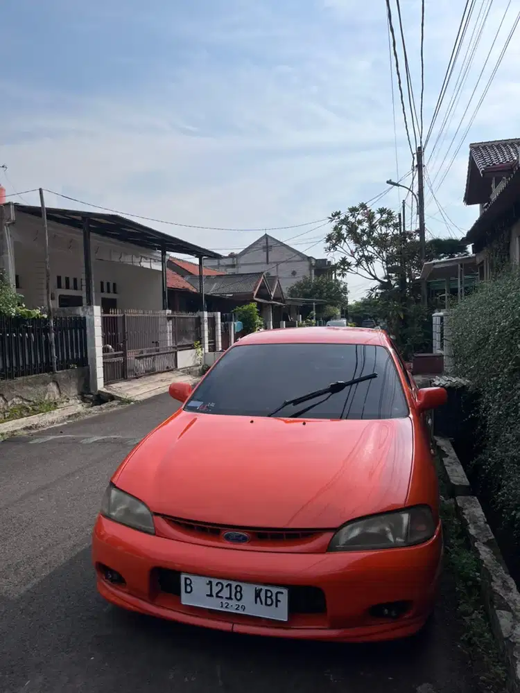 Ford laser 1997 Bensin