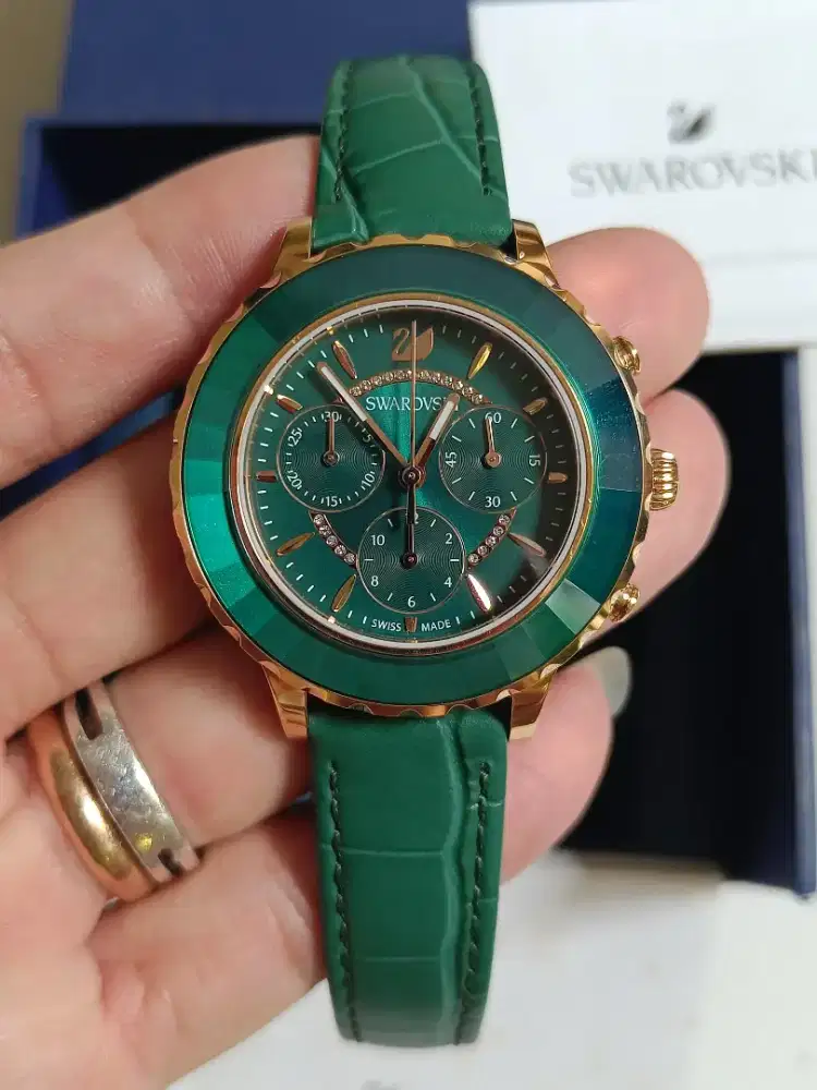Swarovski Octea Lux Chrono 5452498 Ladies Green Dial original bekas