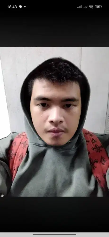 Cari kerjaa an apa aja yg penting ada mess