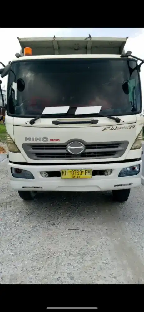 Hino dump truck FM 260 TD