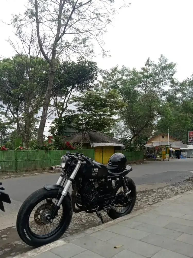 custom caferacer