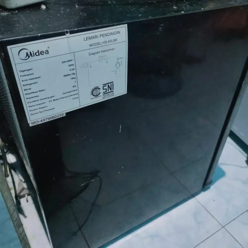 kulkas midea mini bar