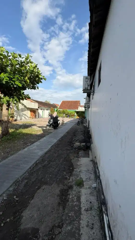 Tanah 187m Singopuran Kartasura samping masjid dekat UMS Solo