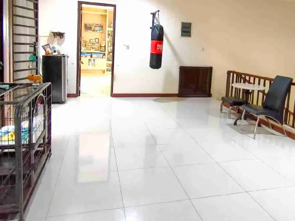Dijual Rumah Rapi Dalam Cluster Asia Tropis