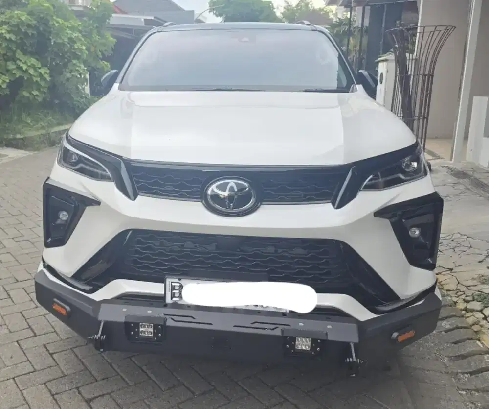 Fortuner 2.8 GR TSS Aero Two Tone 2025 ANTIK KM 5 rb