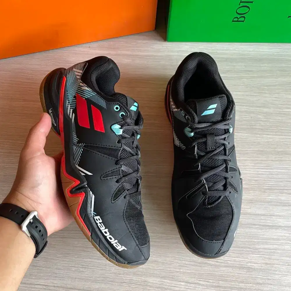 Babolat Shadow Spirit sepatu badminton second original 42.5
