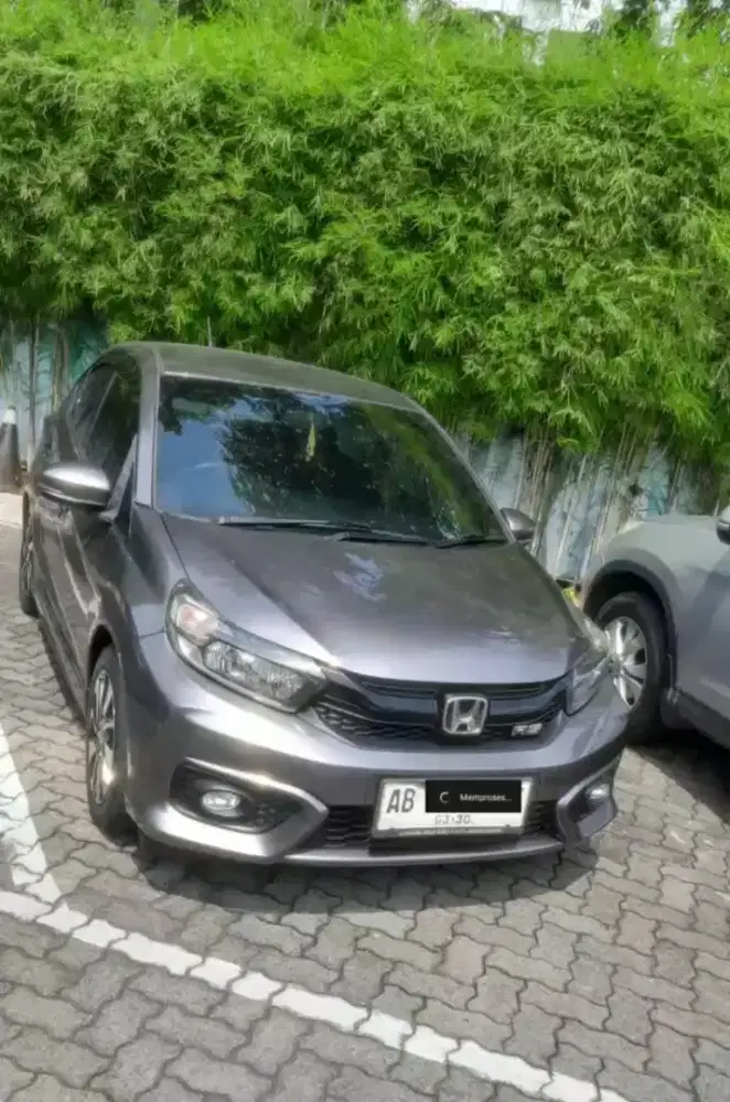 BRIO RS ISTIMEWA