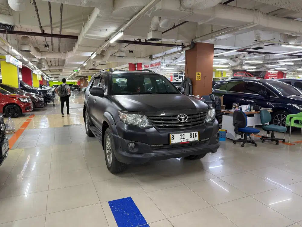 Toyota Fortuner V 2014
