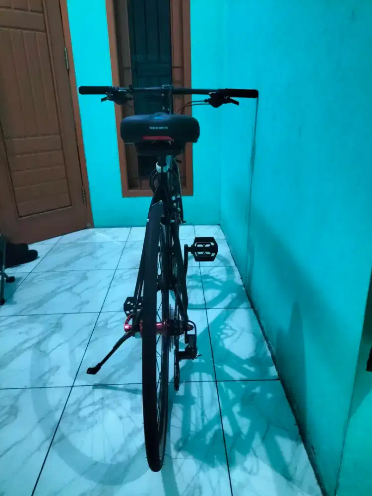 Sepeda Hybrid 700cx25