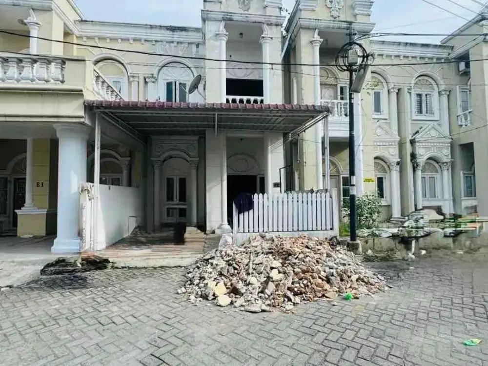 RUMAH SIAP HUNI DALAM KOMPLEK DI RINGROAD