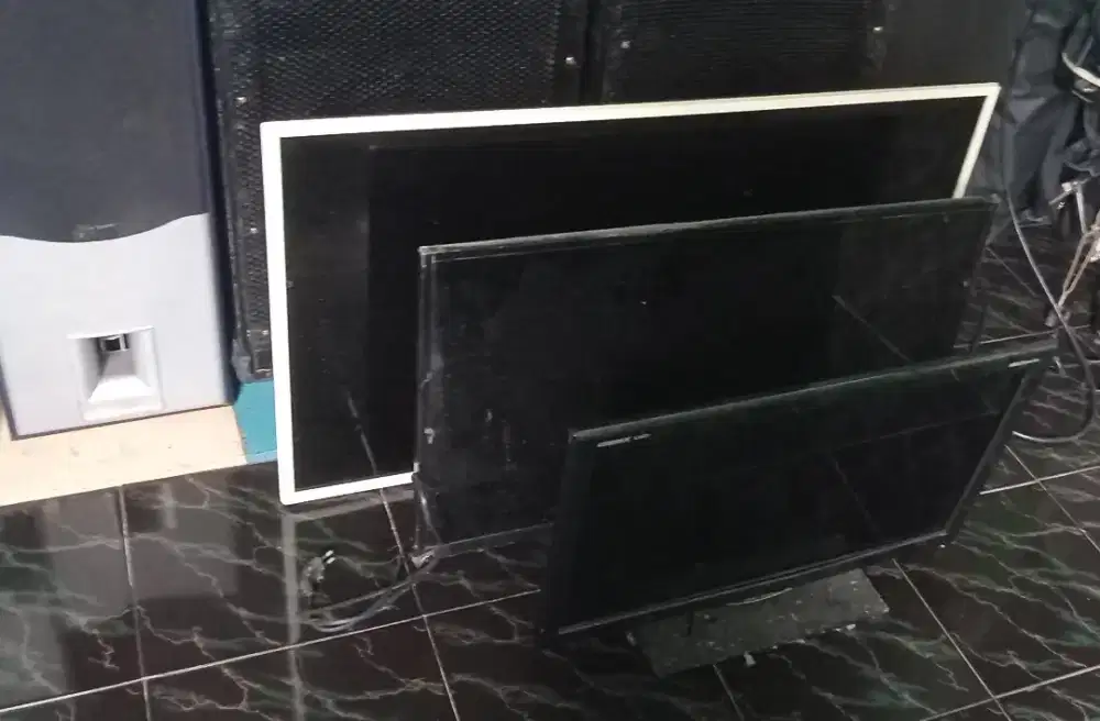 Tv sharp 40 inch bonus 2 tv