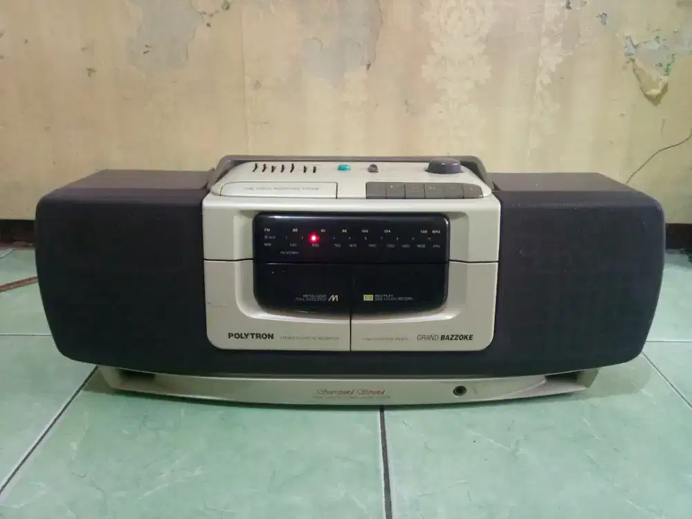 RADIO TAPE POLYTRON GRAND BAZZOKE