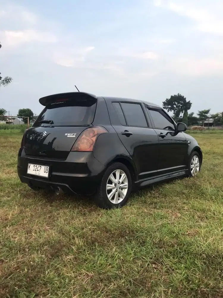 Suzuki Swift GT3 A/T 2011