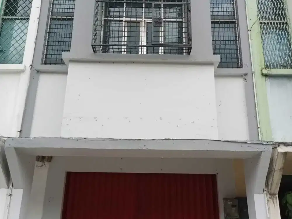 Ruko Modern Cipondoh di Cipondoh, Tangerang