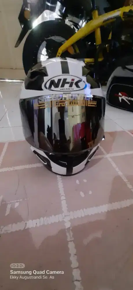 Helm Full Face merk NHK