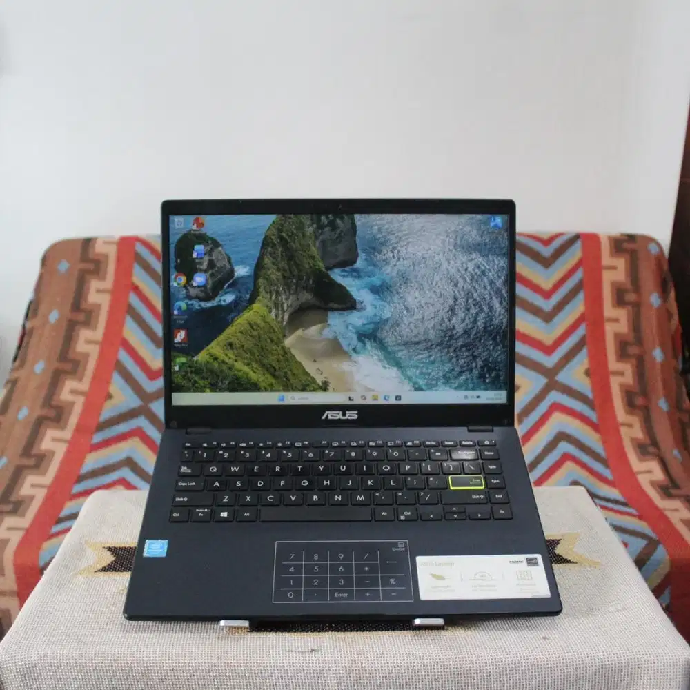 ASUS VIVOBOOK E410MA RAM 4GB SSD 512GB LAYAR FHD NO MINUS