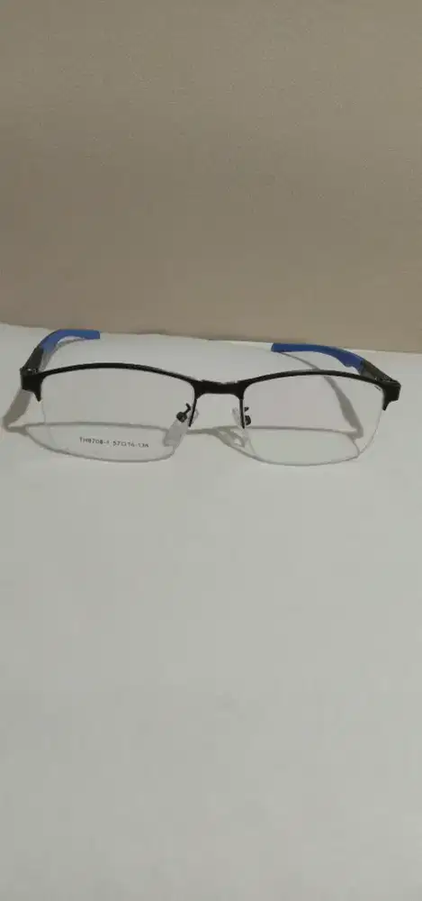 Kacamata TagHeuer (Black blue).
