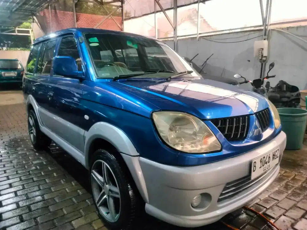 Mitsubishi kuda diamond bensin 1.6 th2004