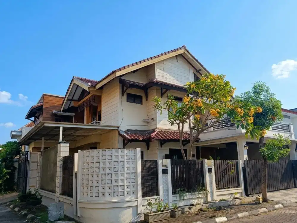 DIJUAL RUMAH HOOK LEBAR DAN LUAS PRAPEN, SIAP HUNI (SEMI FURNISHED)