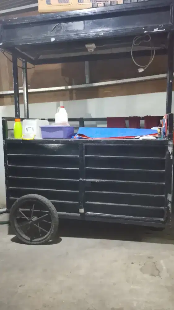 Gerobak besi bekas capucino cincau