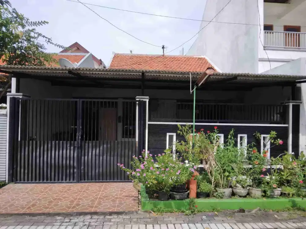 Tenggilis Mejoyo Rumah Siap Huni dekat universitas Surabaya