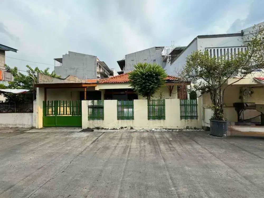 RUMAH TUA HITUNG TANAH DURI KEPA KEBON JERUK JAKARTA BARAT
