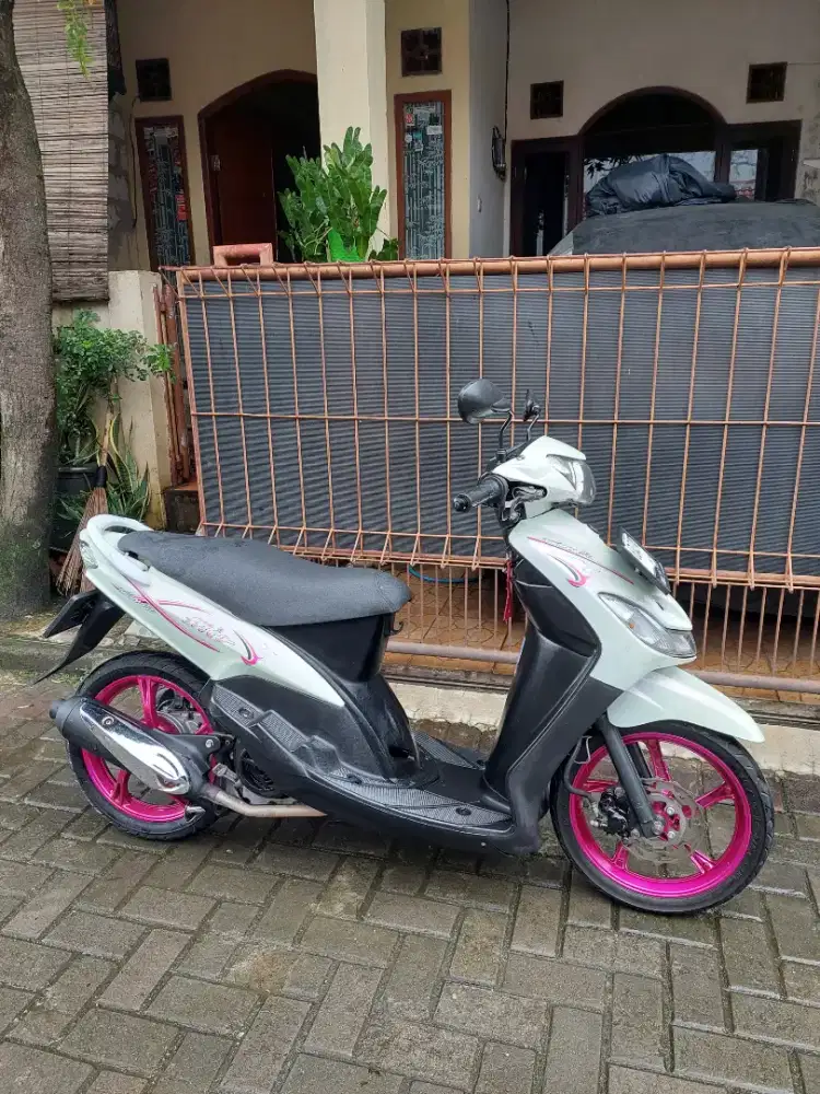 Mio Smile 2009 Putih Restorasi Luar & Dalam