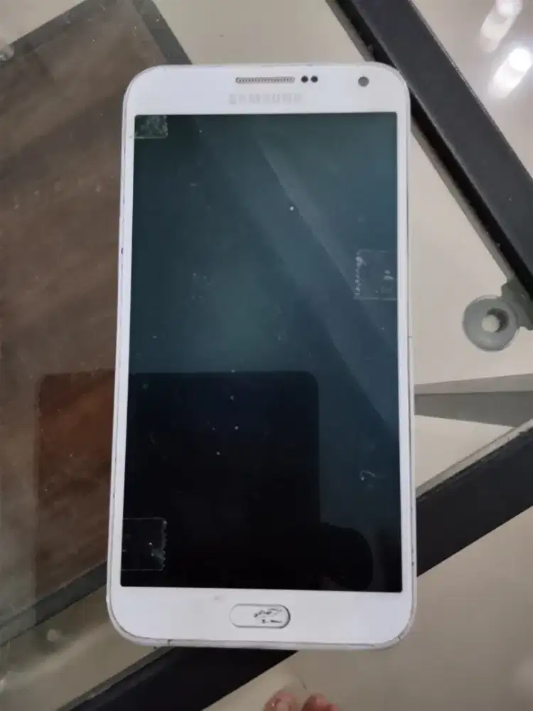 Jual HP Samsung E7