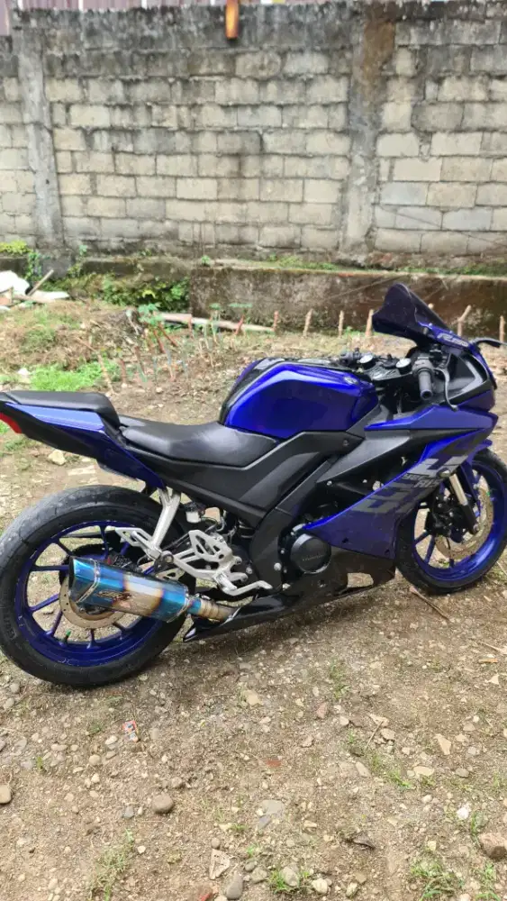 Bismillah.. Di jual Yamaha R15 v3
