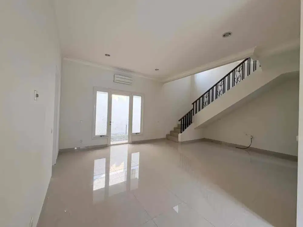 Disewa Cluster Pascal Scientia Gading serpong luas dan Terbagus