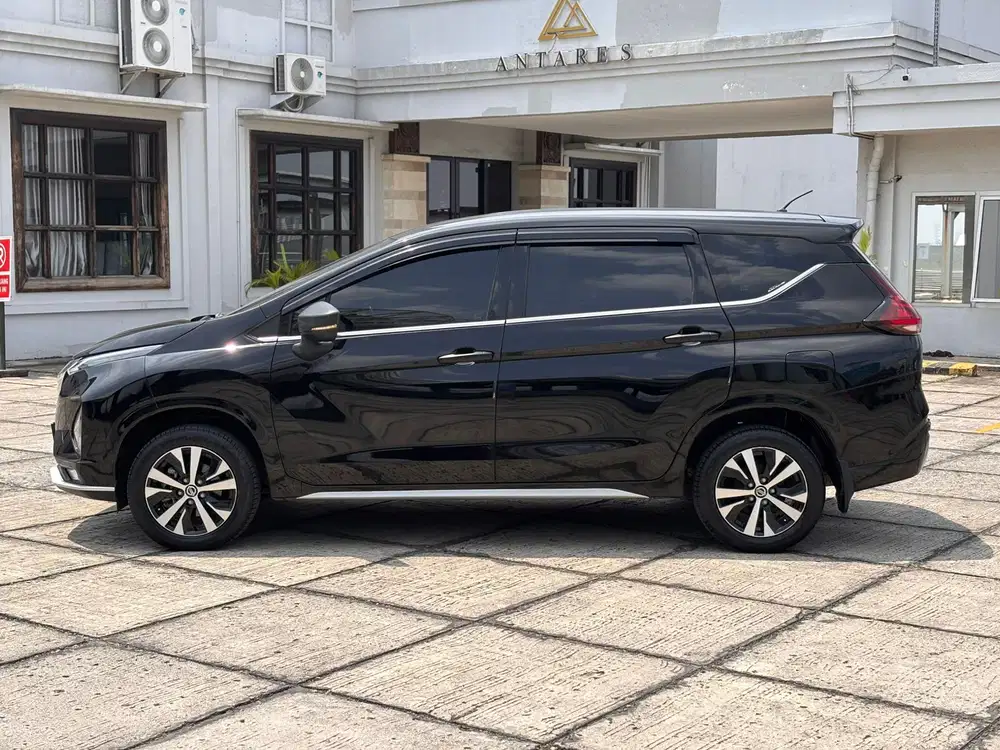 Nissan Livina VL AT hitam 2019‼️Xpander ultimate Hitam 2019 2020