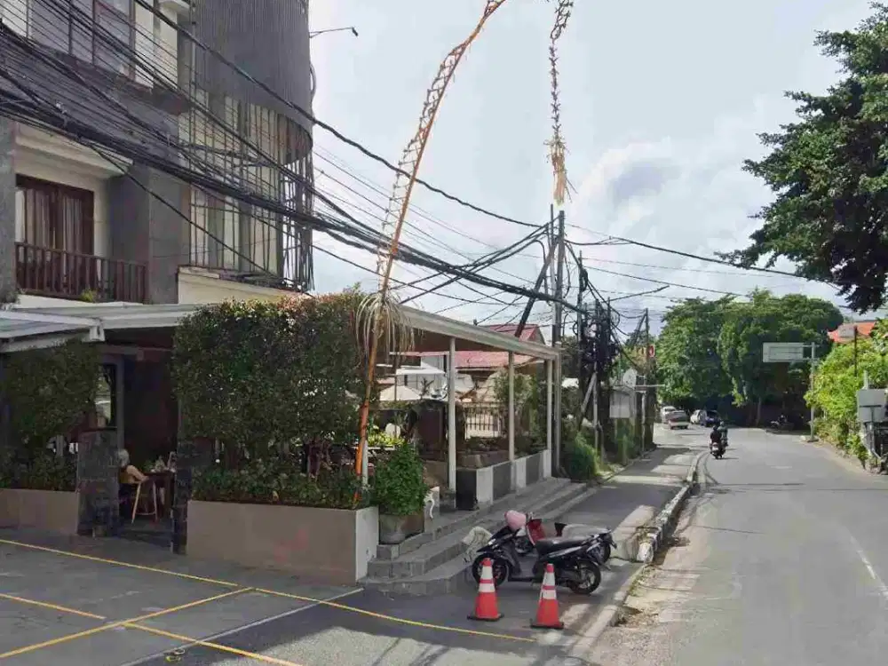Disewakan Bangunan Resto Dan Pool Bar di Sanur
