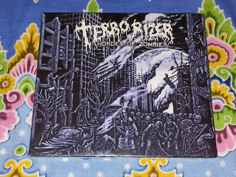 CD Terrorizer - Hordes Of Zombie