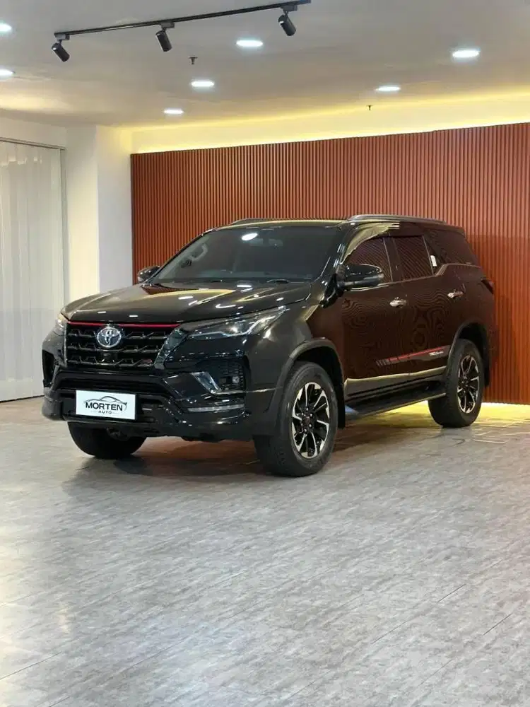 Toyota Fortuner 2.4 VRZ TRD Tahun 2021 Km 67 Rb