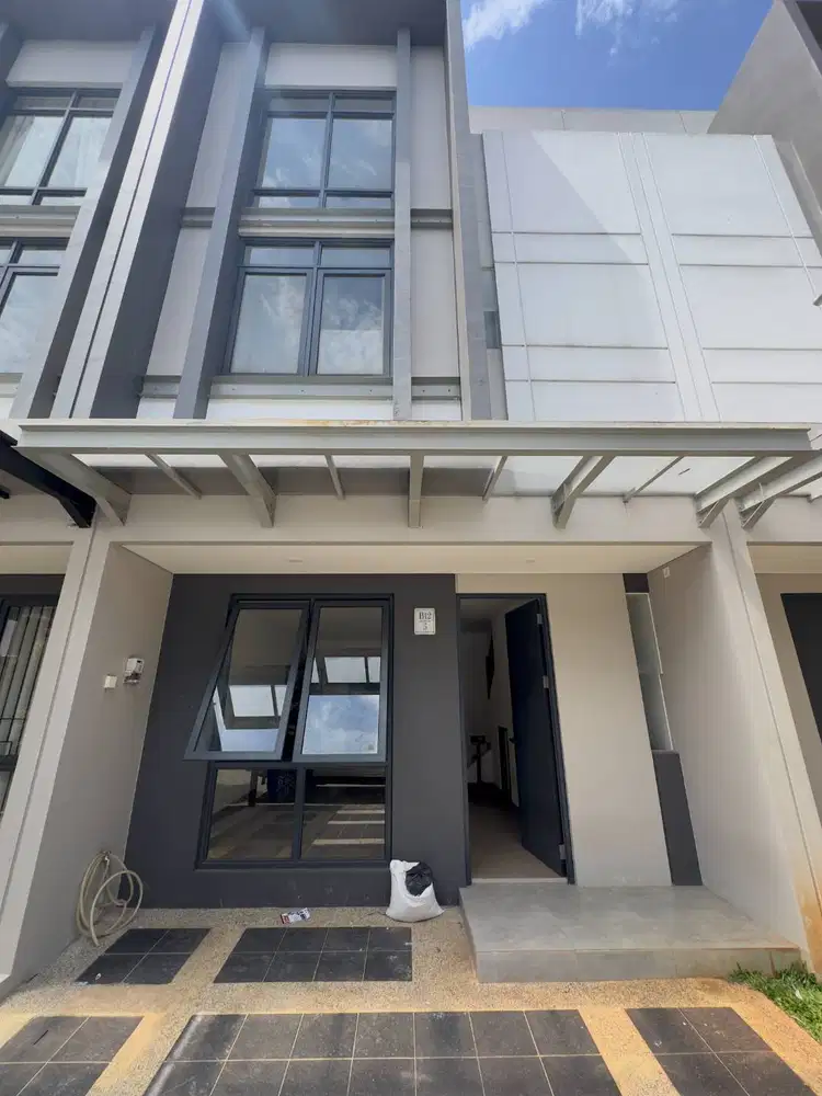 DIJUAL RUMAH SOHO STRATEGIS DI BSD LATINOS DISTRICT