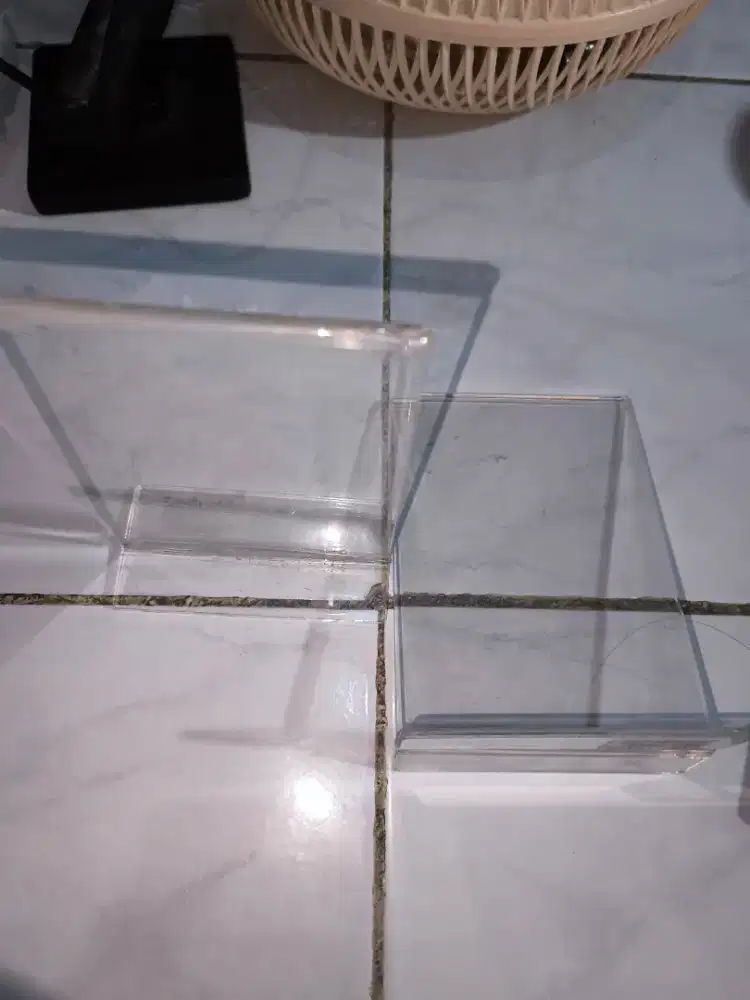 Papan qris akrilik acrylic kondisi baik