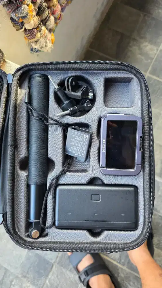 DJI Action 4 Pro Adventure Combo