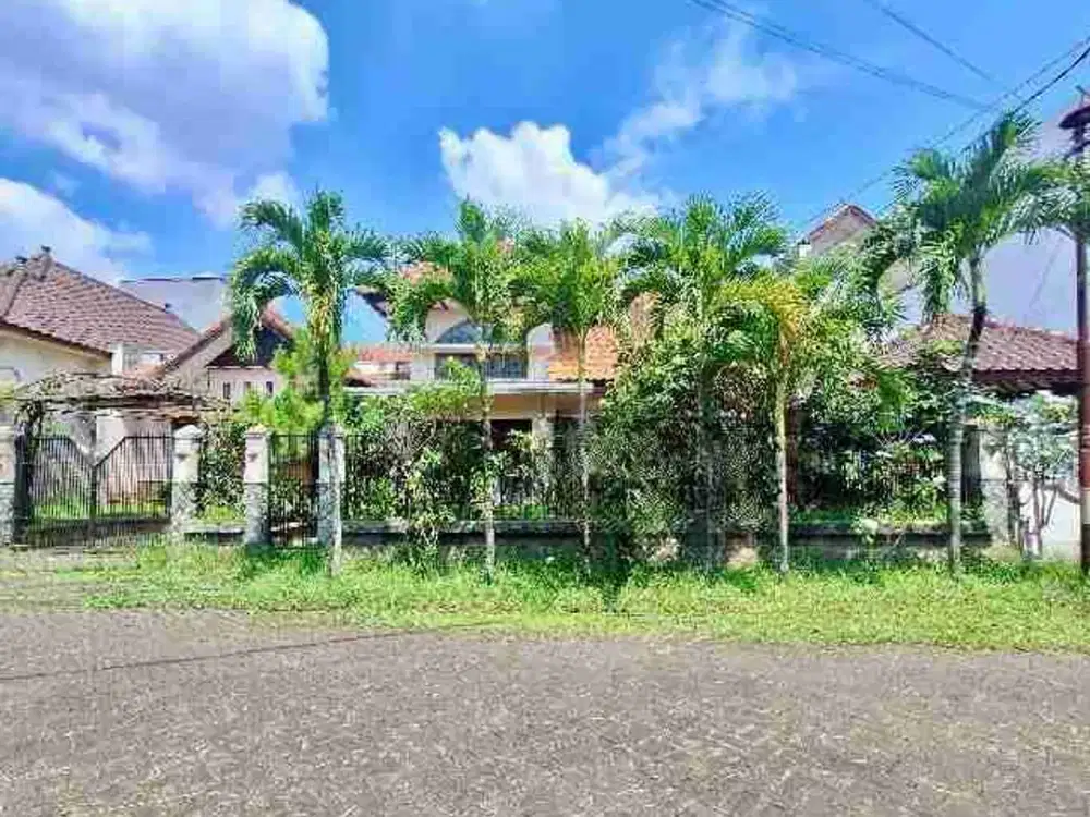 Rumah Luas 400 Soekarno Hatta, Lebar Depan 20 Meter