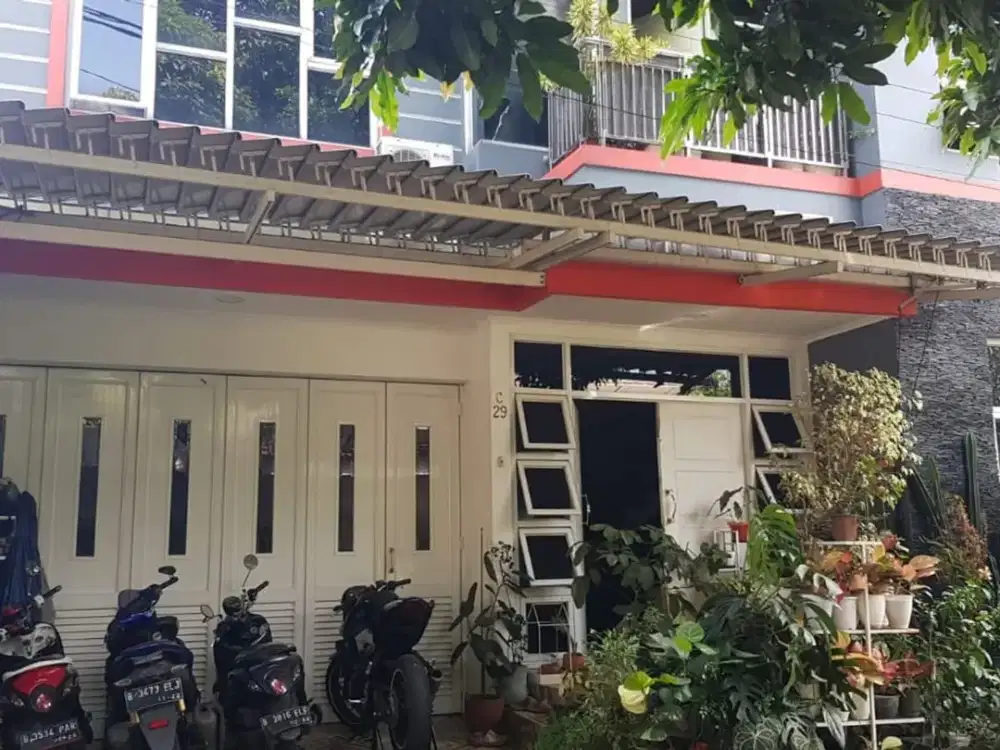 Rumah SHM Strategis 7 Mnt ke Grand Mall Cimanggis Hadap Timur J-46611