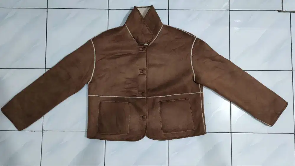 Preloved Jaket Hangat CANTON STORY Size M