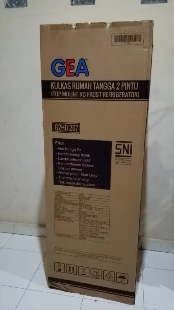 Dijual Kulkas Gea 2pintu ( baru buka kotak)
