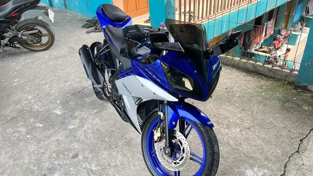Dijual Yamaha R15 V2