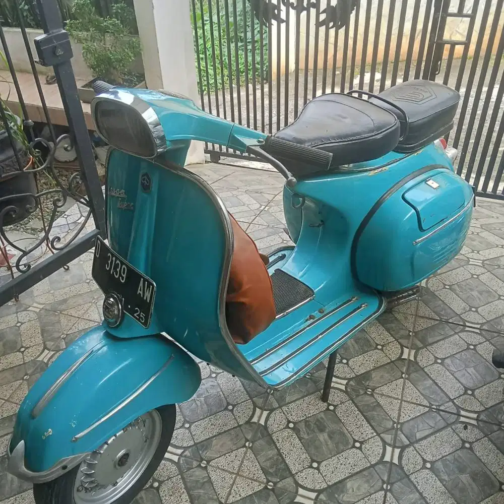 Vespa Super 76 Joss