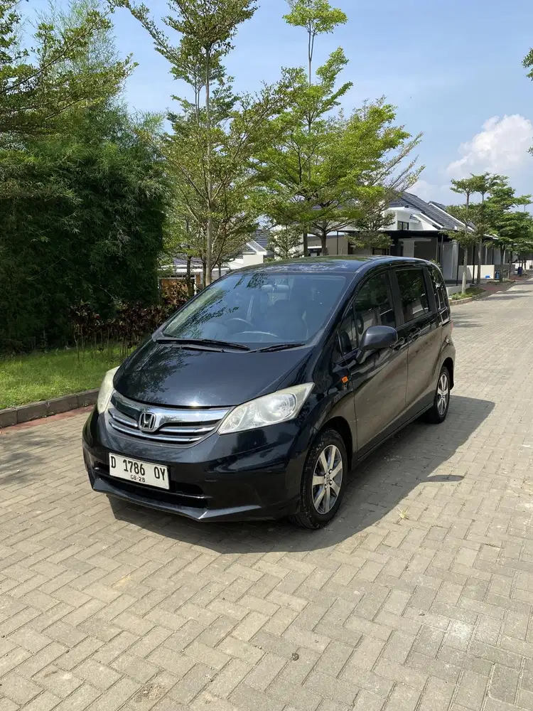 DP 5 JT | HONDA FREED SD 2012 MATIC