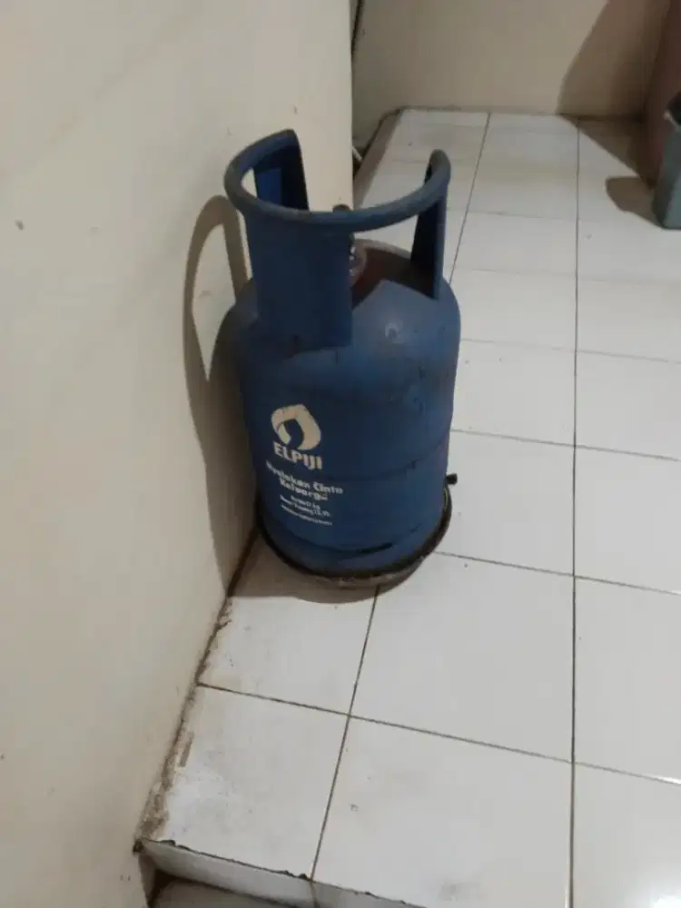 Gas LPG 12 Kg Biru