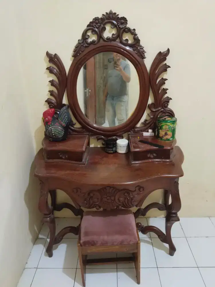 Meja Rias Kayu Jati