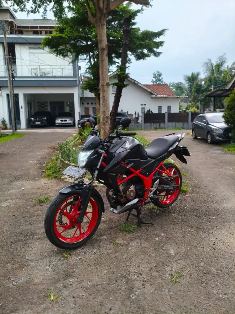 Honda CB 150R 2016 Streetfire Plat F